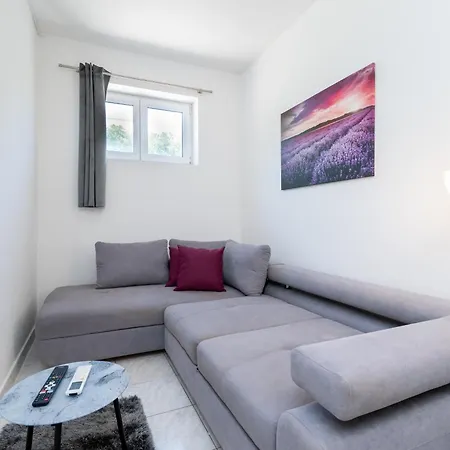 224d Apartamento Povljana